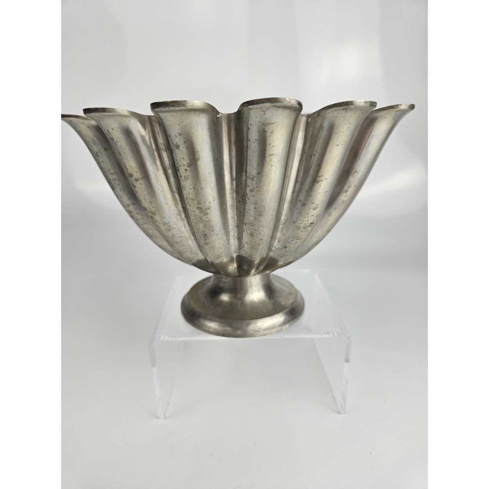Scalloped Pedestal Pewter Bowl Model 1228 by Just Andersen Art Deco Denmark - Picture 2 of 11